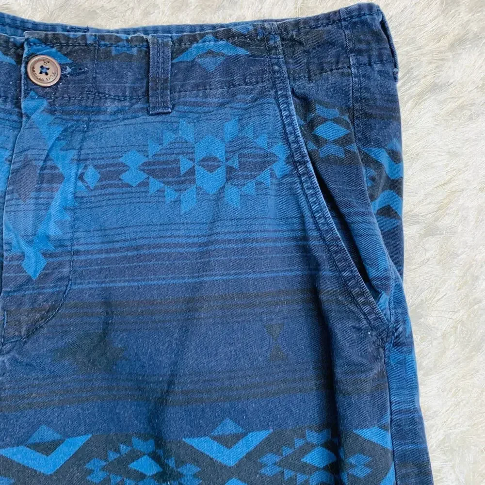 American Eagle Classic Chino Shorts Aztec Pattern Blue on Blue Sz 32